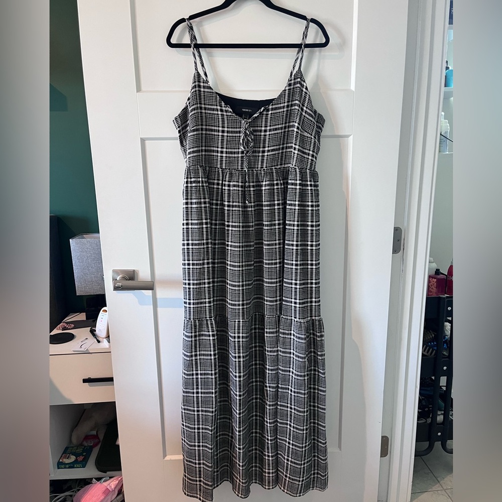 Black & white long plaid dress